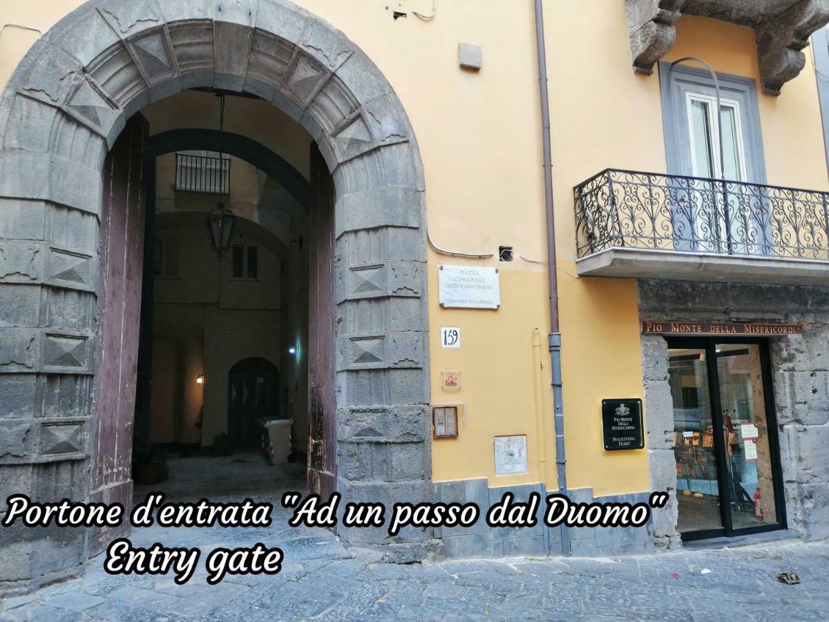 Ad Un Passo Dal Duomo "2" Appartement Napels Buitenkant foto