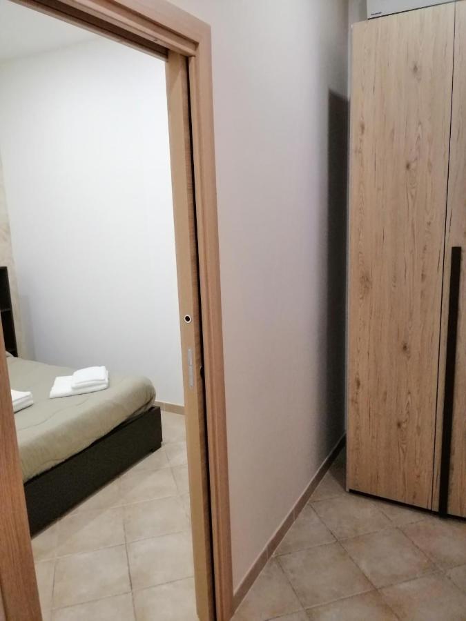 Ad Un Passo Dal Duomo "2" Appartement Napels Buitenkant foto